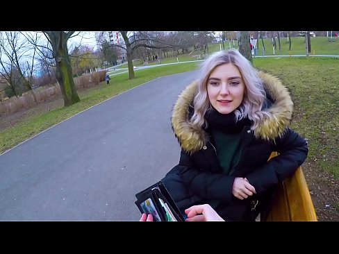 ❤️ Го голта жешката сперма на странец за пари - дувалка во парк од Ева Елфи ️ Дурли кај нас ❌